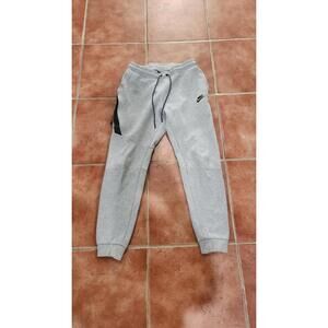 Nike Men's Light Gray Joggers with Black Accents
